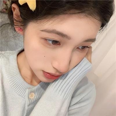 女学生和亨利先生